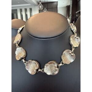 VINTAGE 1940’s Retro Silver Tone Puff Panel Collar Choker Necklace - USA